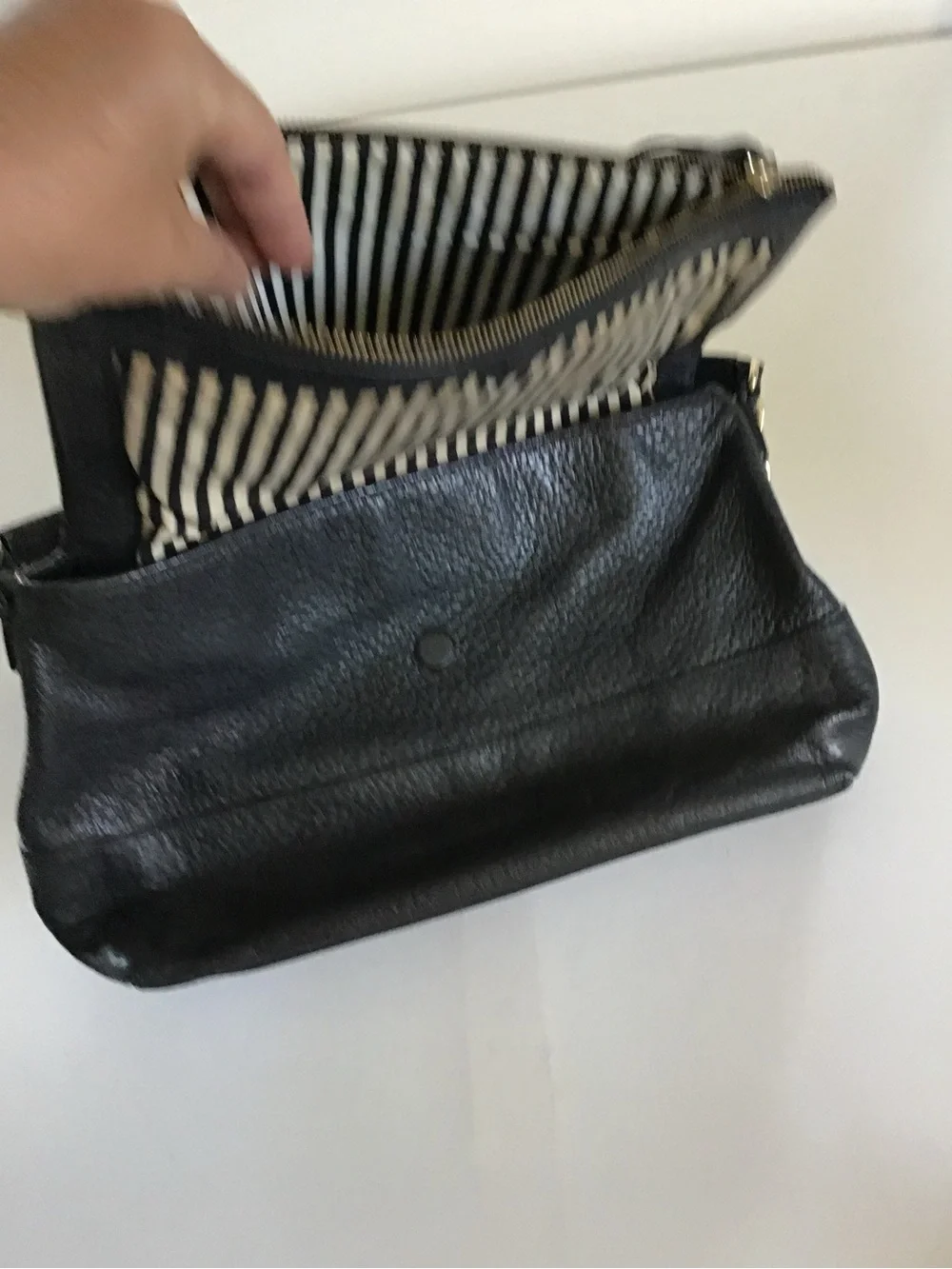 Kate Spade New York Black Pebbled Leather Crossbody Shoulder Bag with Tassel